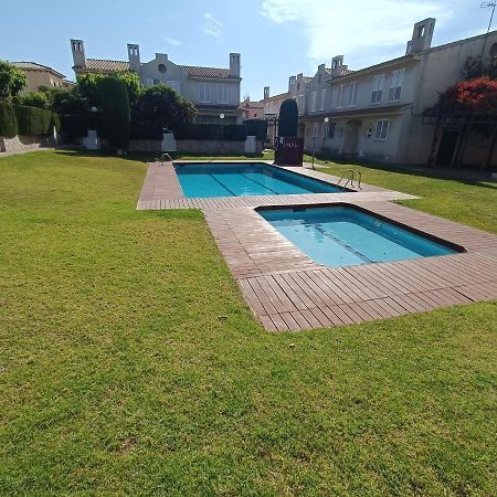 Cambrils Adosado Con Piscina 4 Habitaciones, 8 Huespedes Exterior photo
